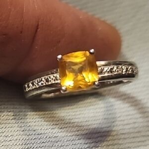 Elegant Yellow Citrine w Cubic Zirconia Accents Gemstone Sterling Ring Size 7